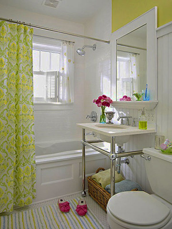 Traditional Small Bathroom Decorating