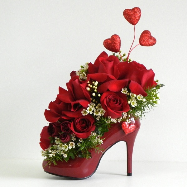 red-flowers-arrangement-in-shoe-for-girl-15