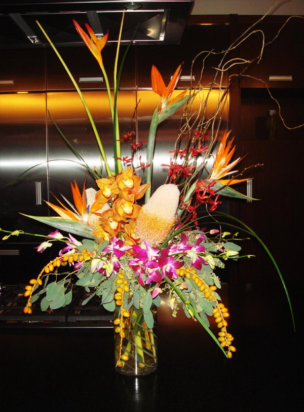 tropical-flower-vase-arrangement-42