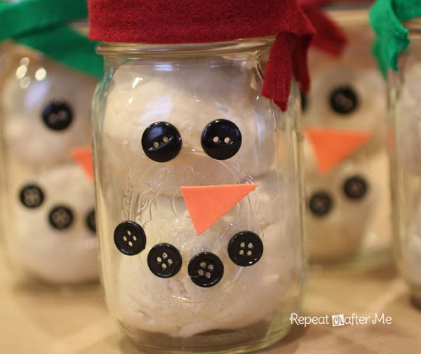 mason-jar-playdough-snowman-14