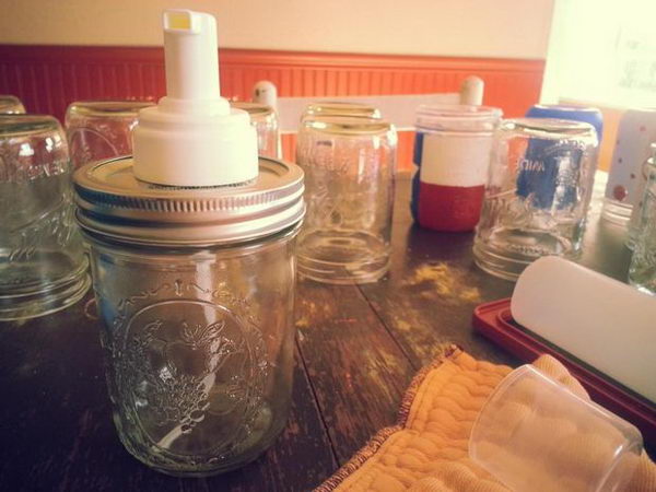 foam-pump-mason-jar-soap-dispenser-11