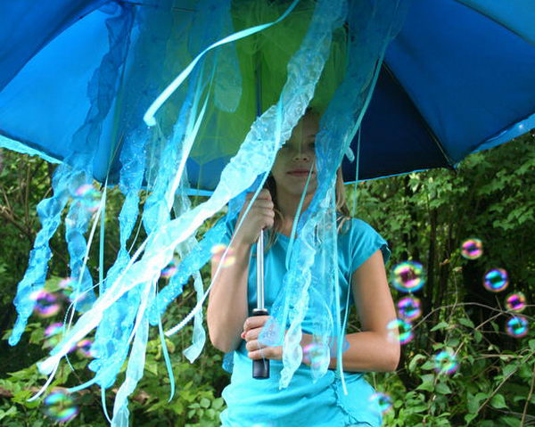 22-jellyfish-kid-costume-idea