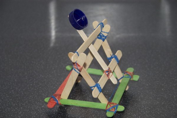 3-popsicle-stick-catapult