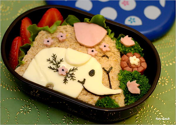 33-elephant-bento-box-lunch