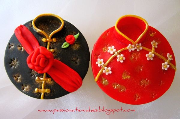 Adorable Tradtional Chinese Clothing Cupcakes,