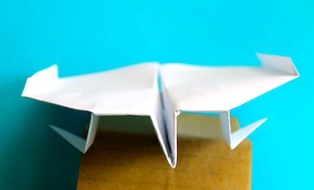 Mantis Paper Airplane. This mantis design comes with its own landing gear.