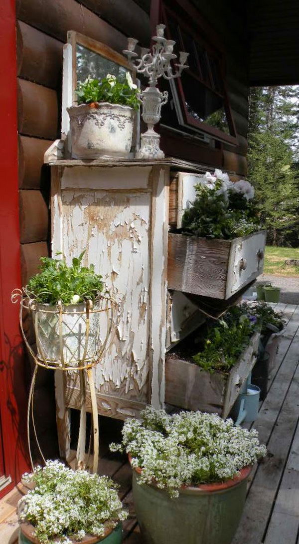 Old Dresser Planter Primitive Decorating Idea,