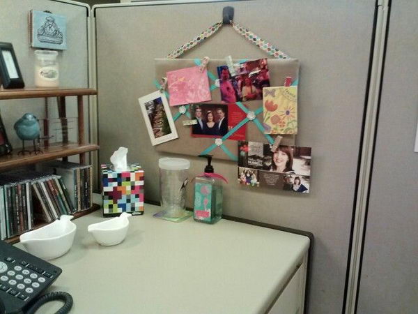 DIY cubicle decorations which bring your personal touch, energy and atmosphere to your work space.