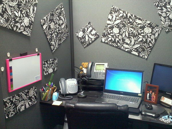 DIY cubicle decorations which bring your personal touch, energy and atmosphere to your work space.