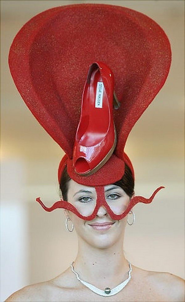 Kentucky Derby hats that are known for their vivacious colors and wildly extravagant size.