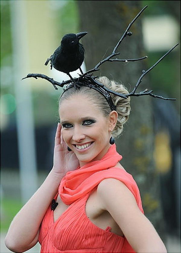 Kentucky Derby hats that are known for their vivacious colors and wildly extravagant size.