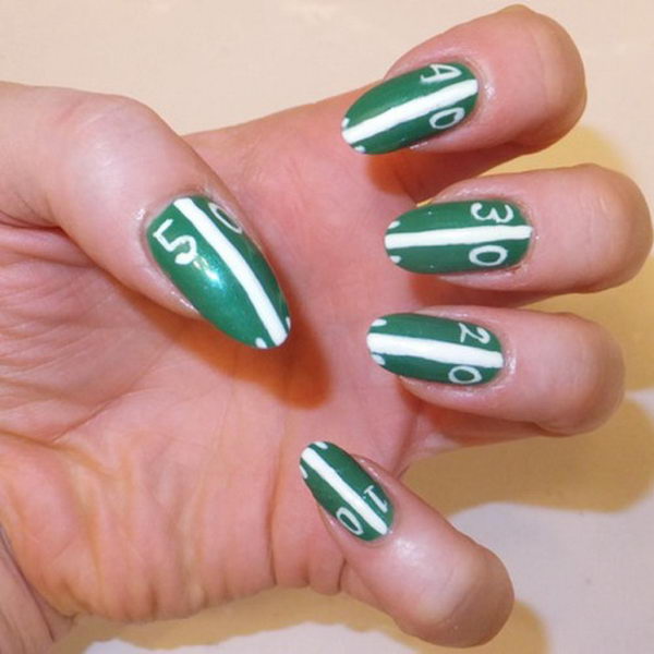 Cool Football Nail Art. A fun way to support your team and show off your team spirit throughout the football season.