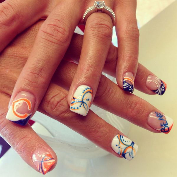 Cool Football Nail Art. A fun way to support your team and show off your team spirit throughout the football season.