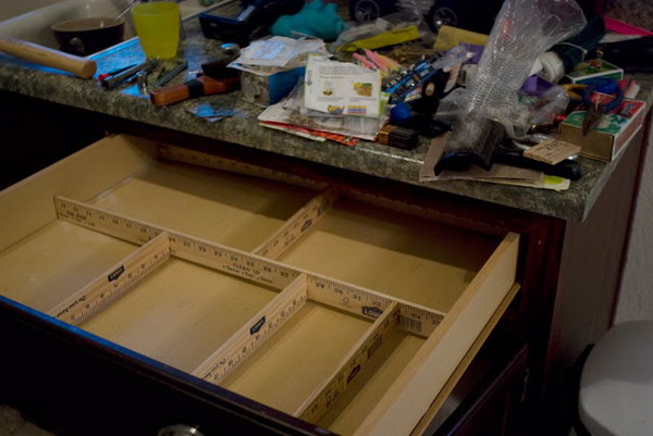 DIY drawer organizer. Rulers are not only used to measure things but also can be used to create some creative things. Perfect for back-to-school or teacher gifts.