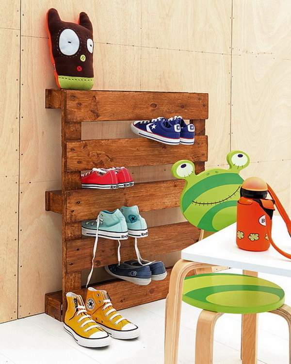 Wooden Pallet Shoe Storage,