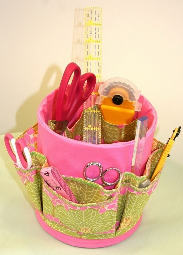Recycled tin can craft caddy. Tin cans are not just for stacking up in your cabinet, tossing in the trash or sending to the recycle bin. Combine those with a rope, paints, craft papers and a generous helping of crazy imagination, and you will have a cool creation on your hands.