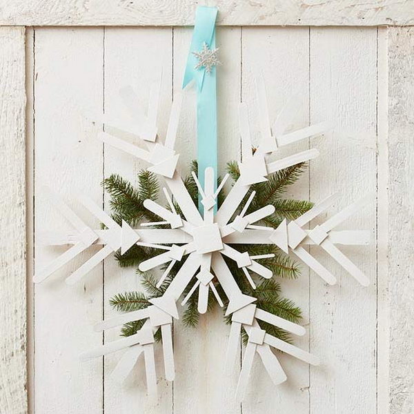 Wooden Snowflake Wreath.