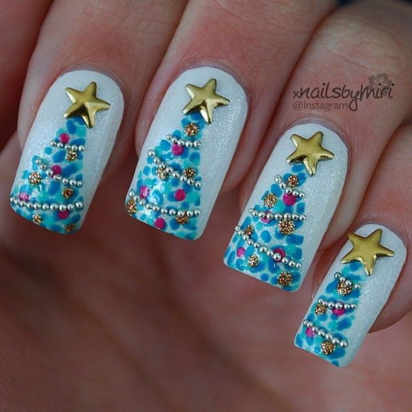 Celebrate The Holiday Season with Christmas Nail Art