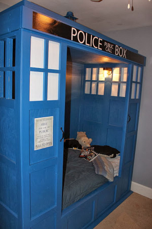 Sleeping on this TARDIS bed, your kids will surely have a fantastic dream.