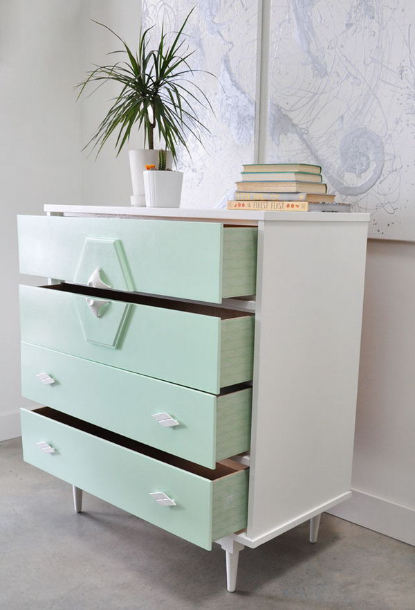 Use Spray Painting to Transforms a Vintage Dresser to a Modern Furniture, 