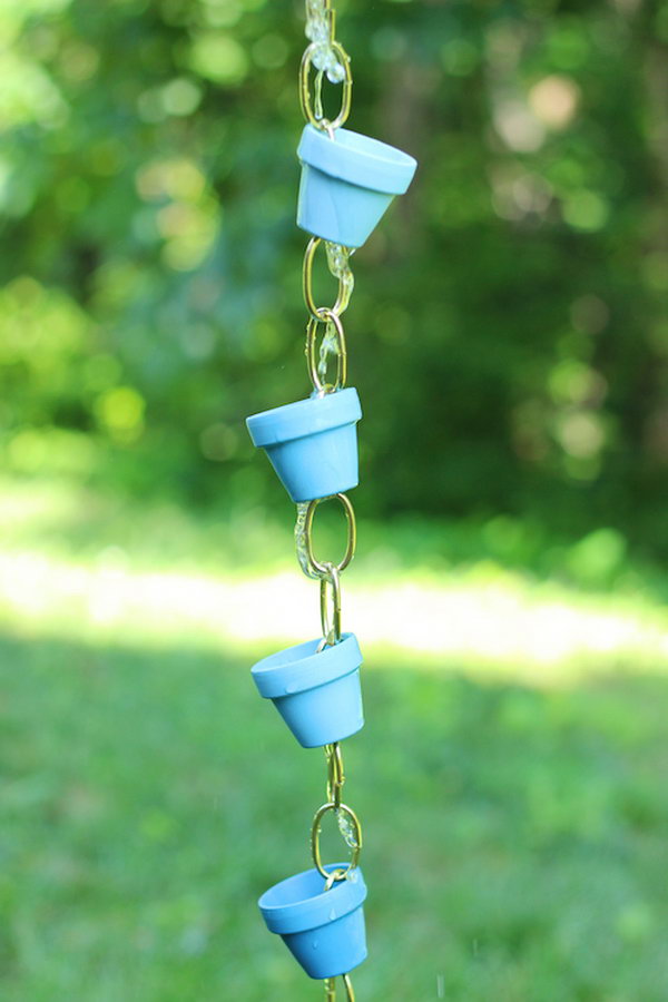This DIY rain chain is made from small terra cotta pots - inexpensive, easy, and adorable!