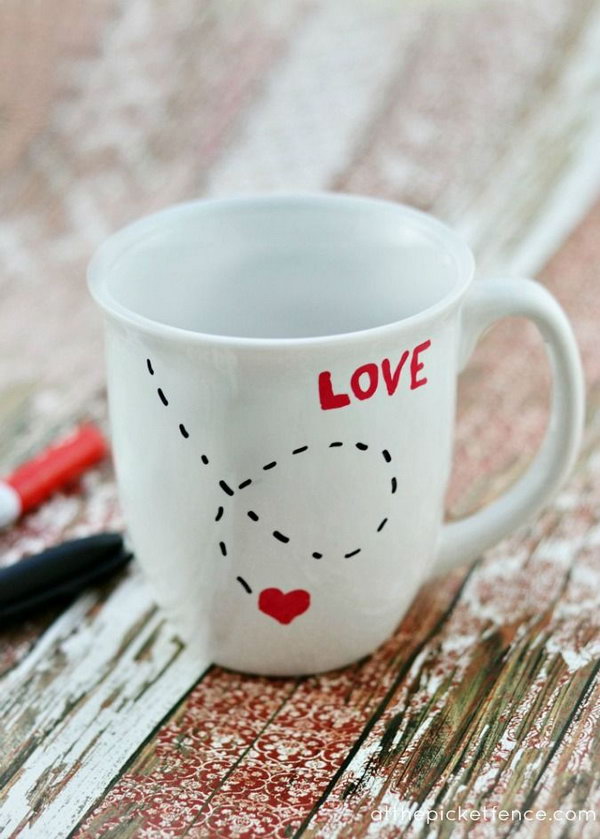You can easily make this love mug yourself! All you need is an inexpensive mug, paint pens and an oven! 