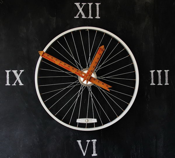 Yardsticks make the perfect hands on this bicycle wheel clock. 