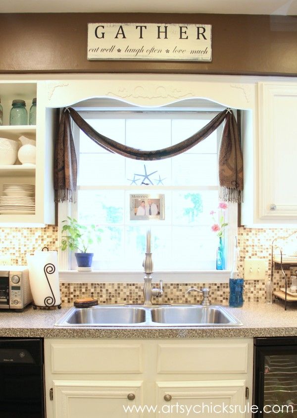 DIY Kitchen Window Treatment, 