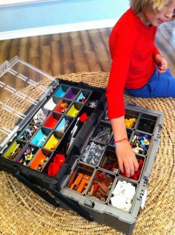 Use a tool chest as portable lego organizer. The removable containers make it easy to clean and sort. 