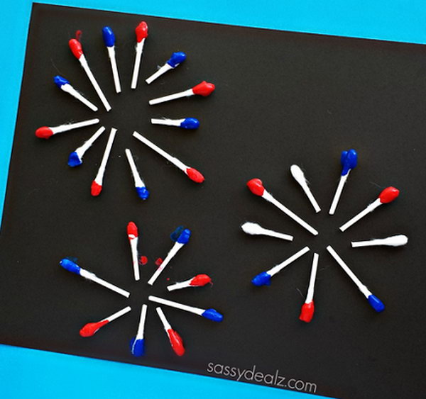 Q-Tip Fireworks Craft for Kids. Sort the painted q-tips on a piece of black paper to look like fireworks. a great art project for the 4th of July or Memorial Day. 