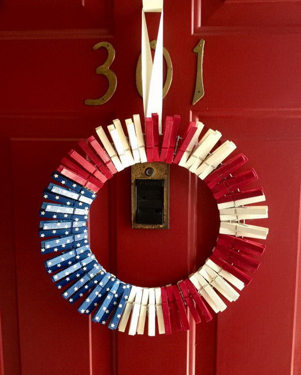 4th of July Clothespin Wreath. Great idea to make, string together and hang on the front door to display cards and stuff. 