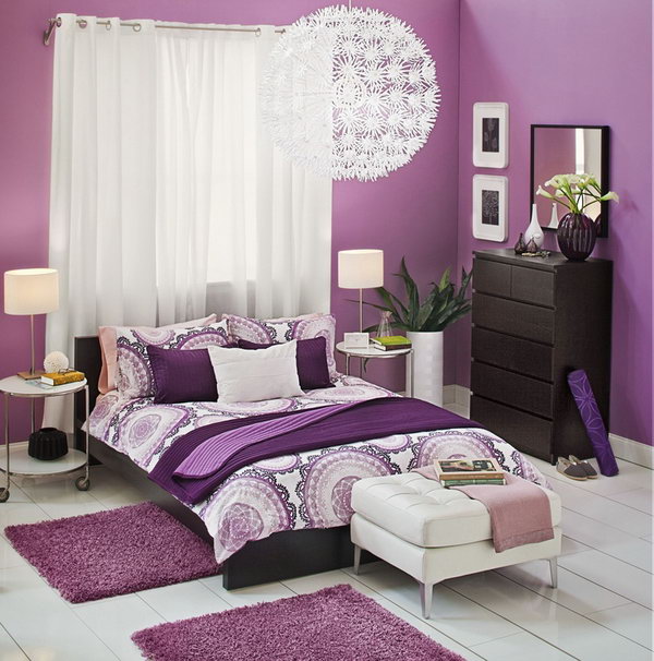 The bedroom with the colors of white and purple will leave us the feeling of dreaminess. When we go into this kind of bedroom, it seems we have entered a kingdom. Most teen girls will love this bedroom very much.