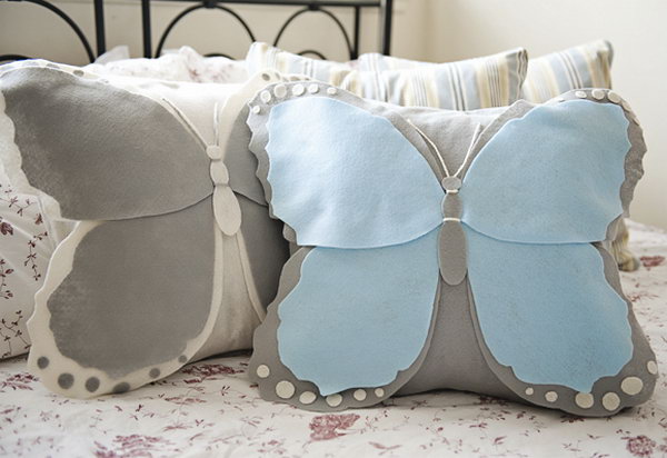 Do you like this delightful pillow in the form of a butterfly? And this one is just as easy to make and equally adorable. Learn how to do 