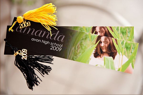 Bookmark Graduation Card. It's so fantastic to share this creative graduation card in a bookmark style. Simply prints the beautiful images of the graduate, the names graduate school and date for pleasant memory to treasure. Add some tassels for beautiful garnishment.