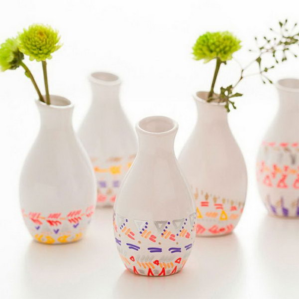 Paint Pen Dipped Vases Kit. These paint pen dipped vases are perfect to spruce up the graduate’s room décor. You can add it for beautiful decoration with low cost.