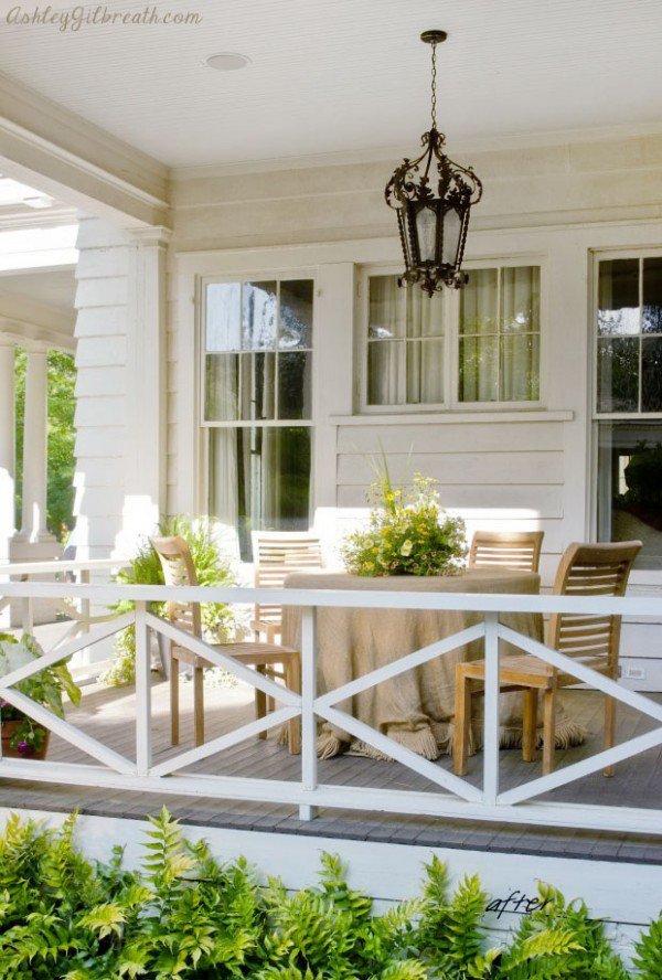  Diamond rails. Check out this gorgeous patio with these simple diamond rails, viewing everything in the beautiful garden rather than having to peek between rails with a cup of coffee. The stylish deck railing really has a trendy and inviting outlook. 