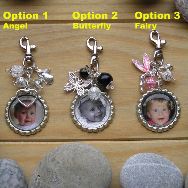  Personalised Photo Keyrings. This easy to do gift can be personalized for anyone. Learn how to do it here.