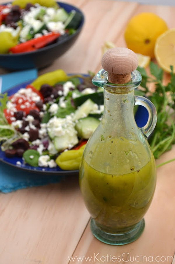 Greek Vinaigrette Salad Dressing 