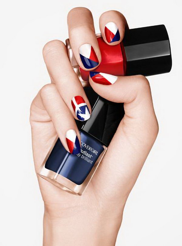 4th of July American Flag Inspired Nail Art: Try this glamorous American flag nail art, and it will keep you from looking tacky. Check out the tutorial here.