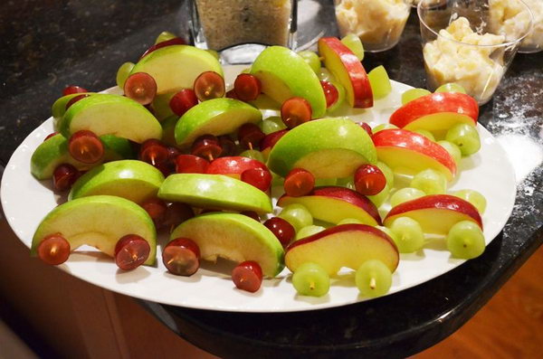 Cars Made out of Apples and Grapes: Fun and fitting dessert for a truck themed birthday party. And they are easy to do at home. 