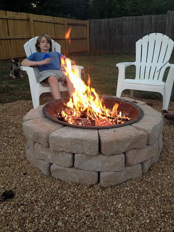 DIY Backyard Fire Pit 