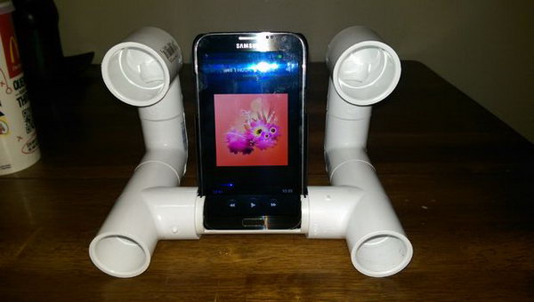 Smart PVC Pipes iPhone Amplifier: You can buy expensive speakers to plug the iPhone into, sure, but to make one like this will save you a lot of money. And it looks very cool. See the tutorial  