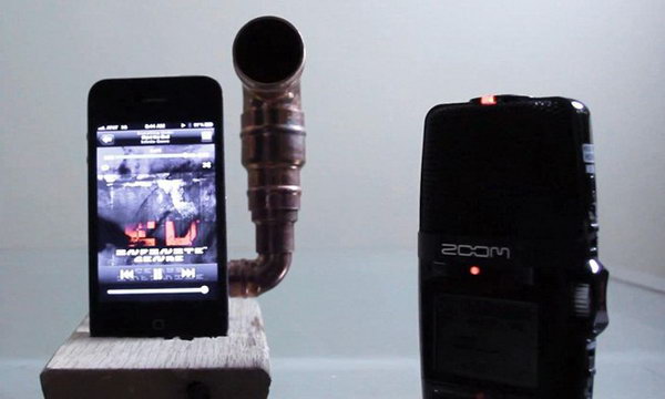 DIY Copper Piping iPhone Amplifier: To help hear your favorite music and movies, you can use this DIY Copper Piping iPhone Amplifier anywhere you go. This simple amplifier made out of copper piping and a piece of wood can increase your volume by 14 decibels. See the tutorial 