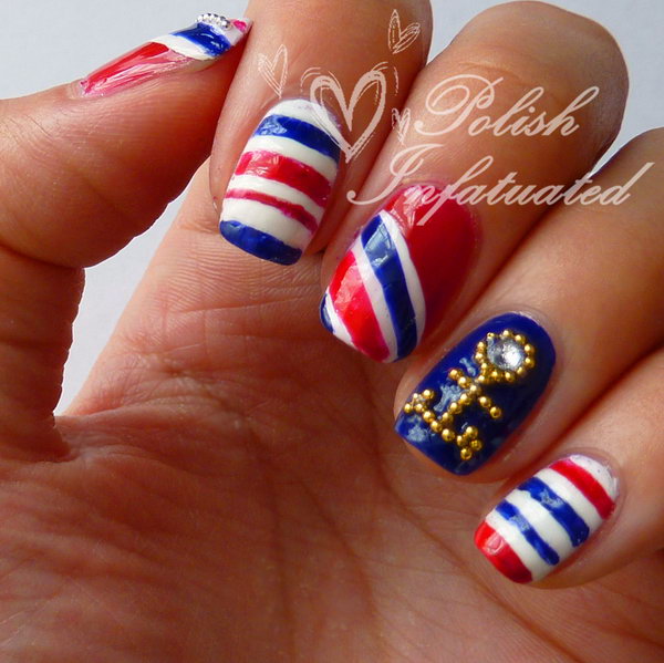 Nautical 4th of July Stripes with a Gold Anchor: Go for the gold with a touch of shine, this manicure looks much more luxury and fancy now. See the tutorial 