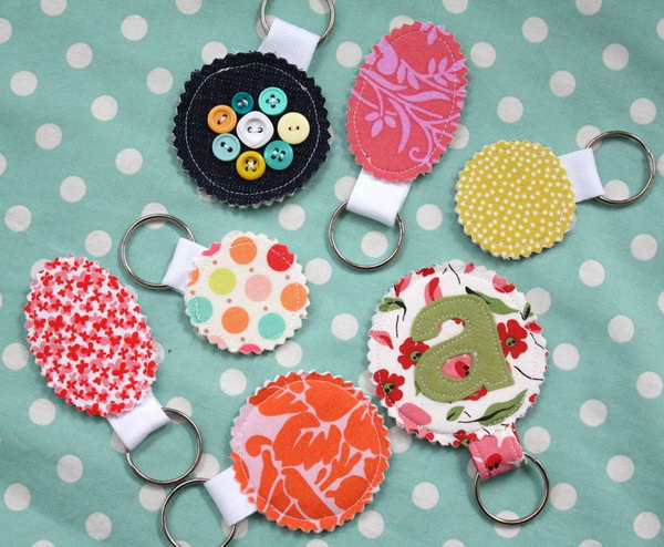 Fabric Keychains. These keychains are easy enough you can whip up a whole batch in just an hour. They are the best DIY gifts that everyone will actually use. See how to do it 