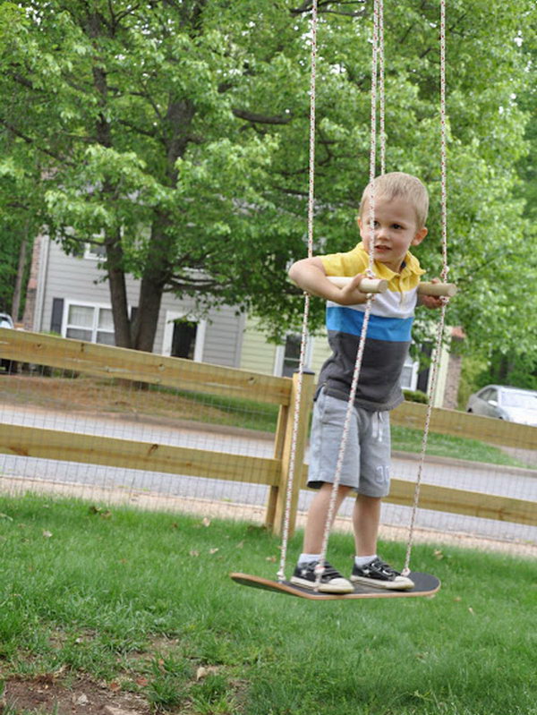 Skateboard Swing: Treat you little ones with the swing fun using this 20 minute crafter. Let it be made with your kids' hands and it'll be great experience for them. Head over to check out the tutorial 