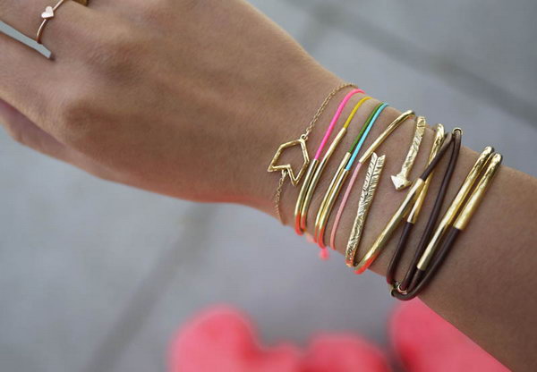 DIY Gold Tube Bracelets. See the tutorial 