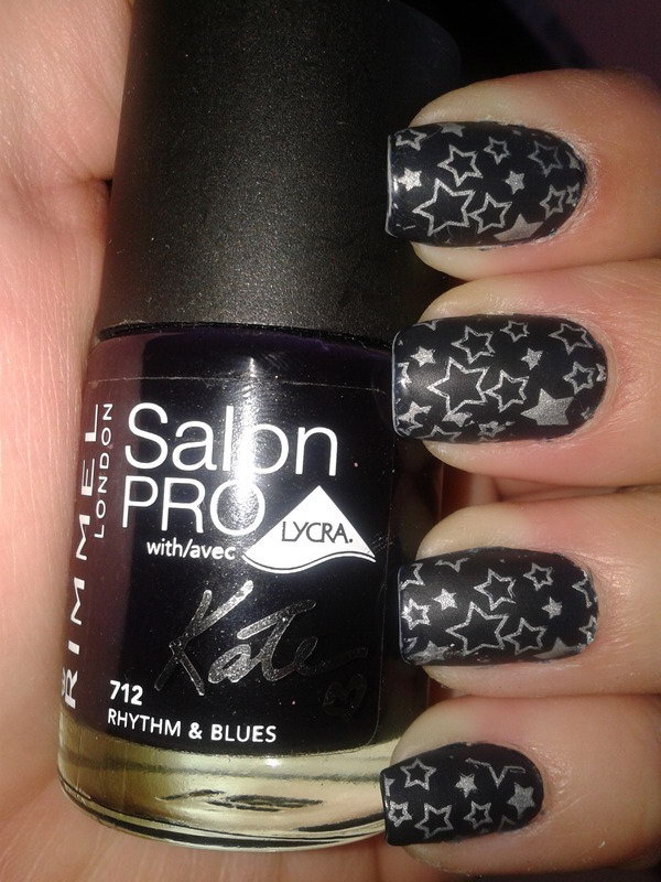 Black Star Nails. This is all sorts of perfect! I love it, so clever! :)