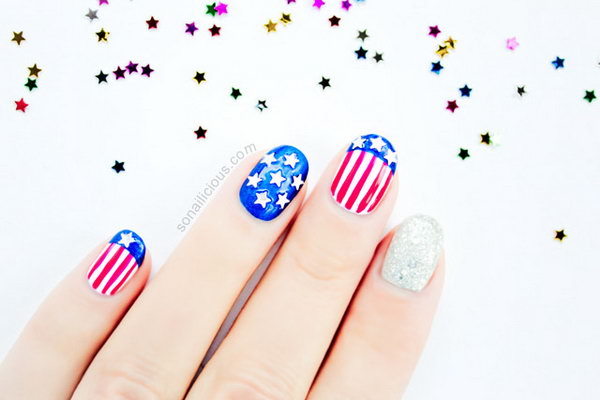 4th of July Nail Art. This is all sorts of perfect! I love it, so clever! :)