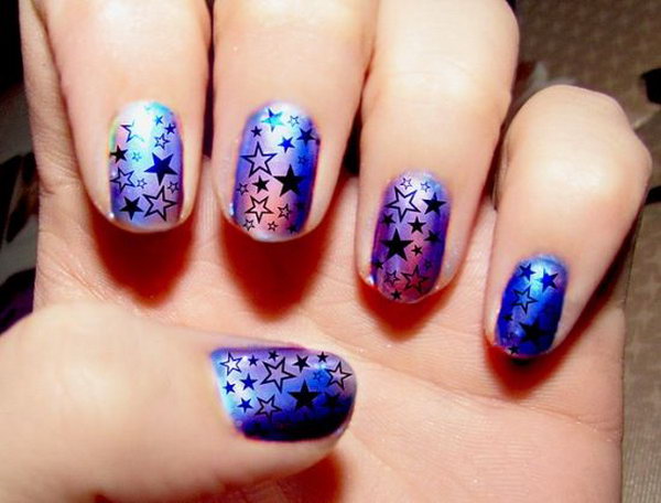 Nite Blue Star Nails. This is all sorts of perfect! I love it, so clever! :)
